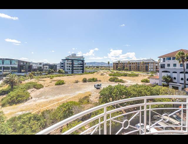 99M² OFFICE TO LET IN CENTURY CITY